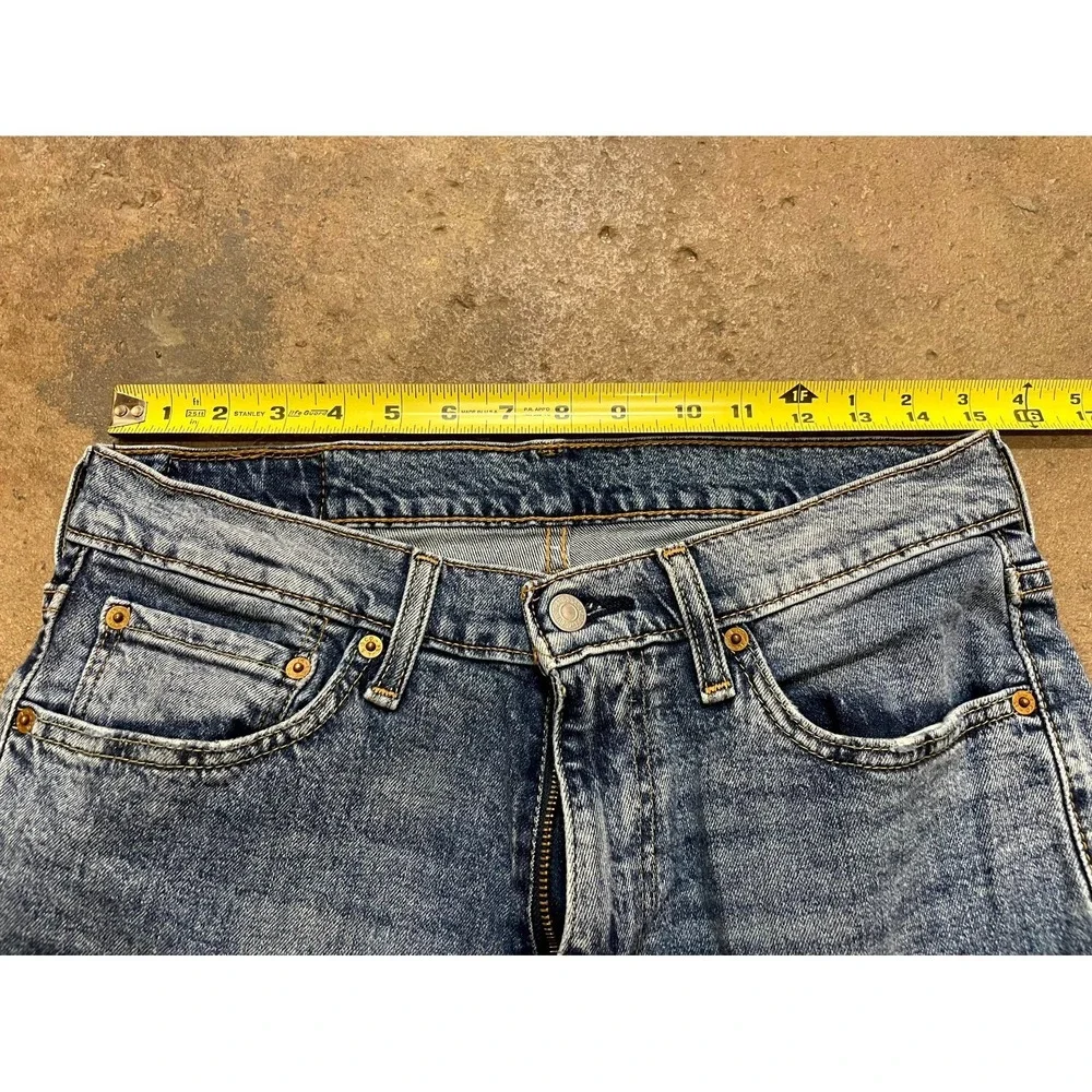 Levi's 541 Athletic Straight Jeans Mens 31x32 Blue Whiskering Denim Medium Wash‎